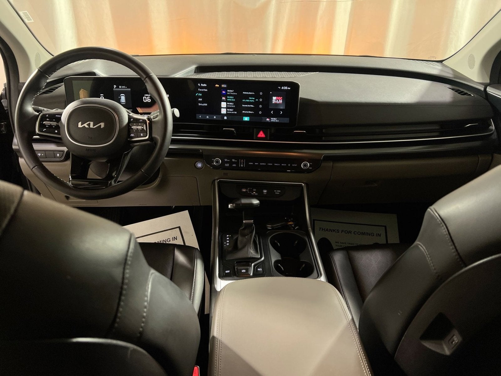 2025 Kia Carnival LXS