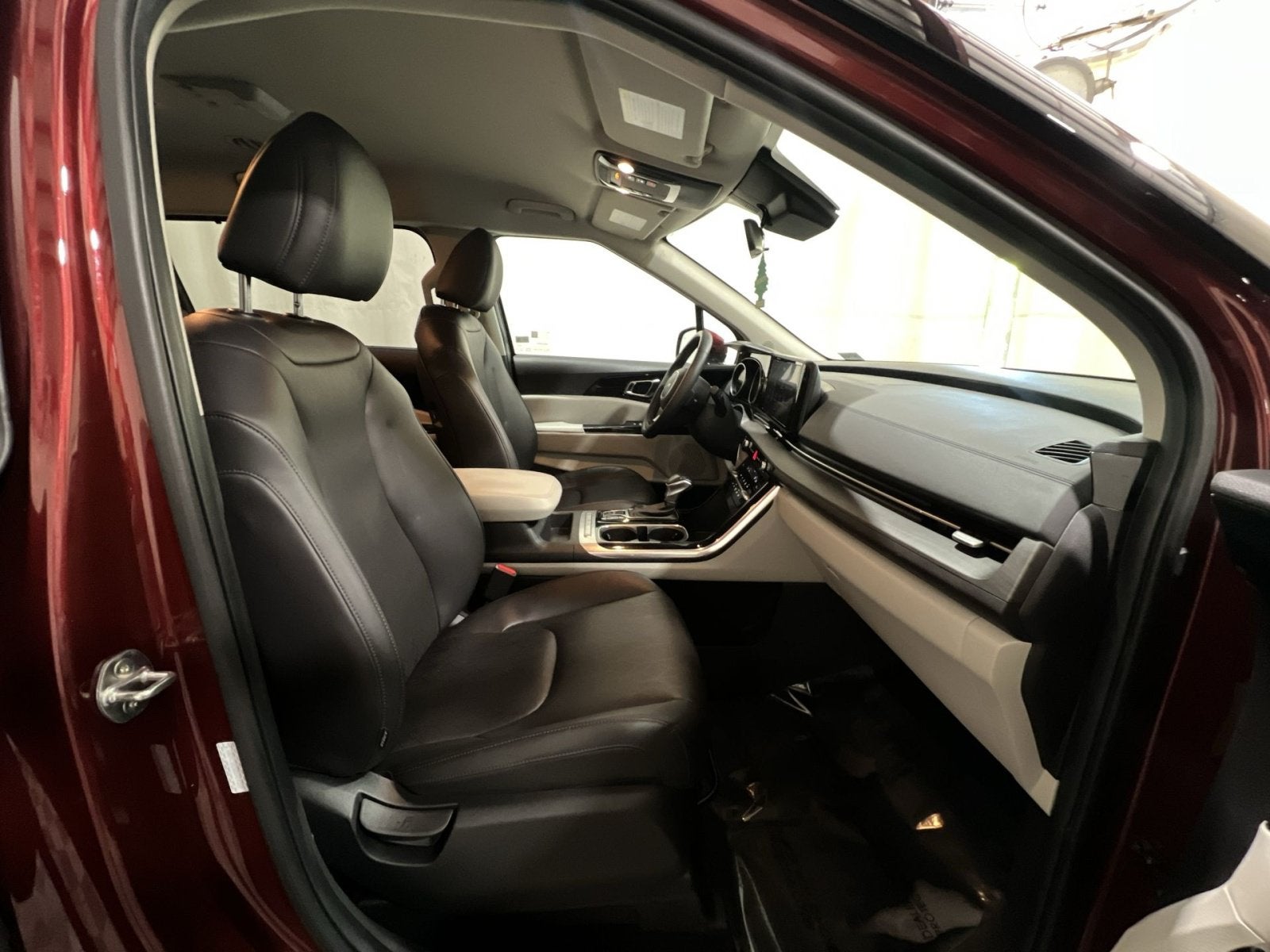 2024 Kia Carnival EX