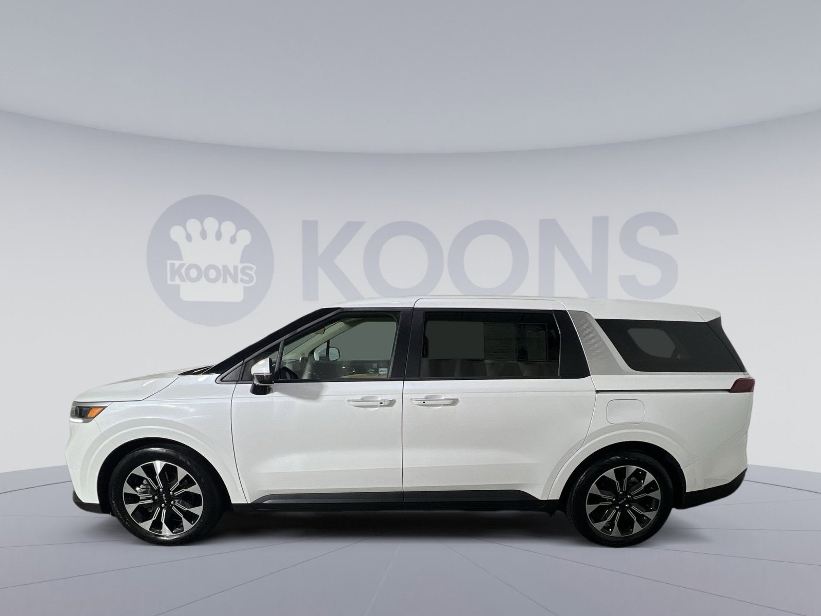2024 Kia Carnival EX