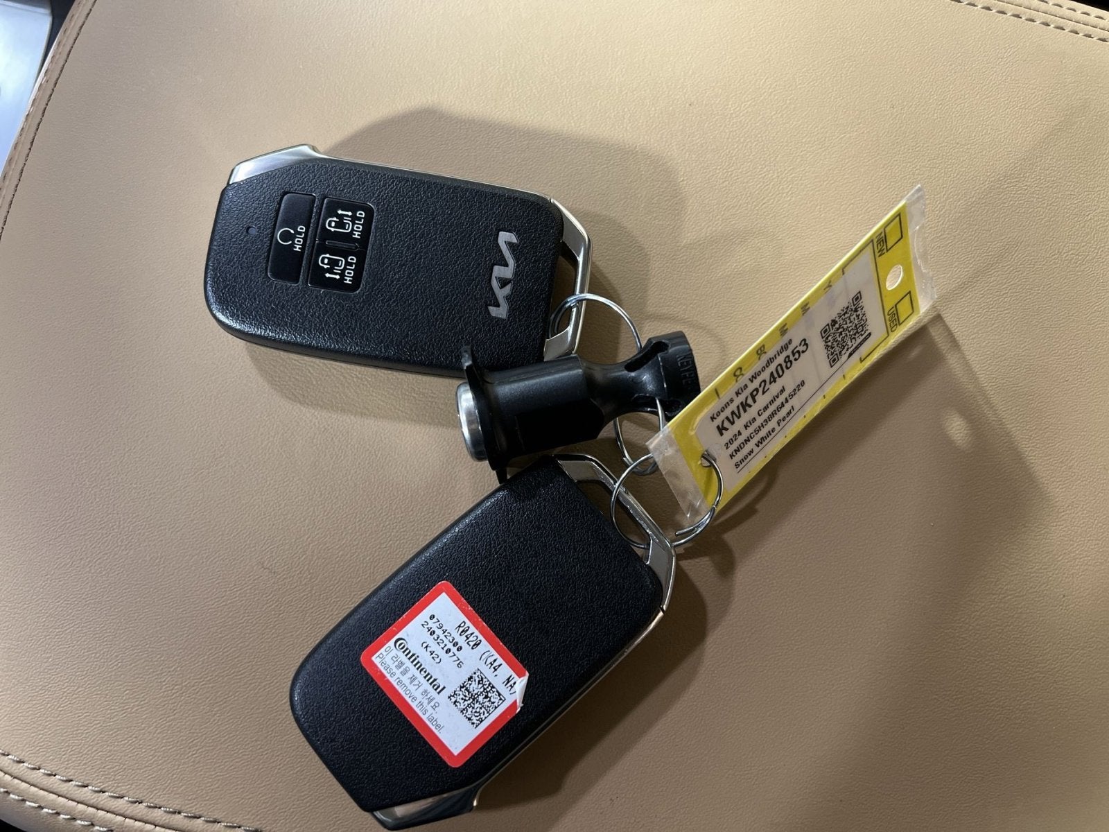 2024 Kia Carnival EX