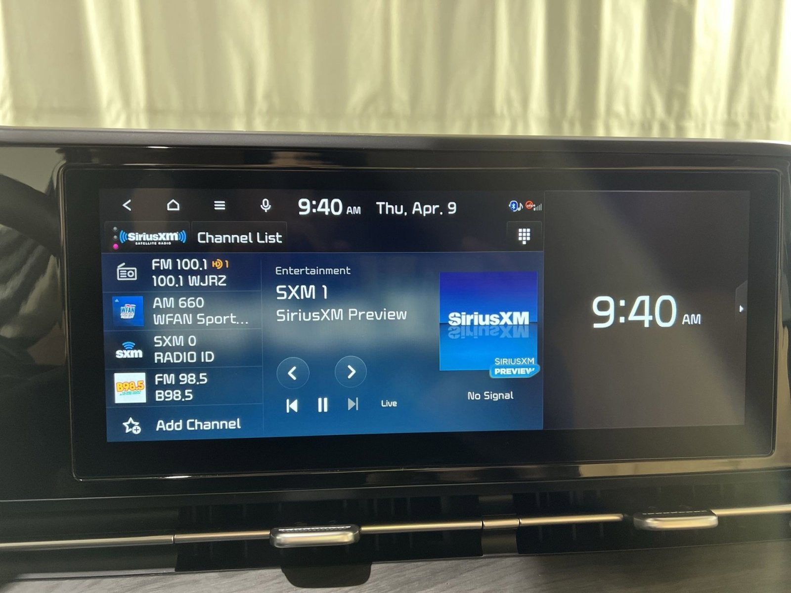 2024 Kia Carnival EX