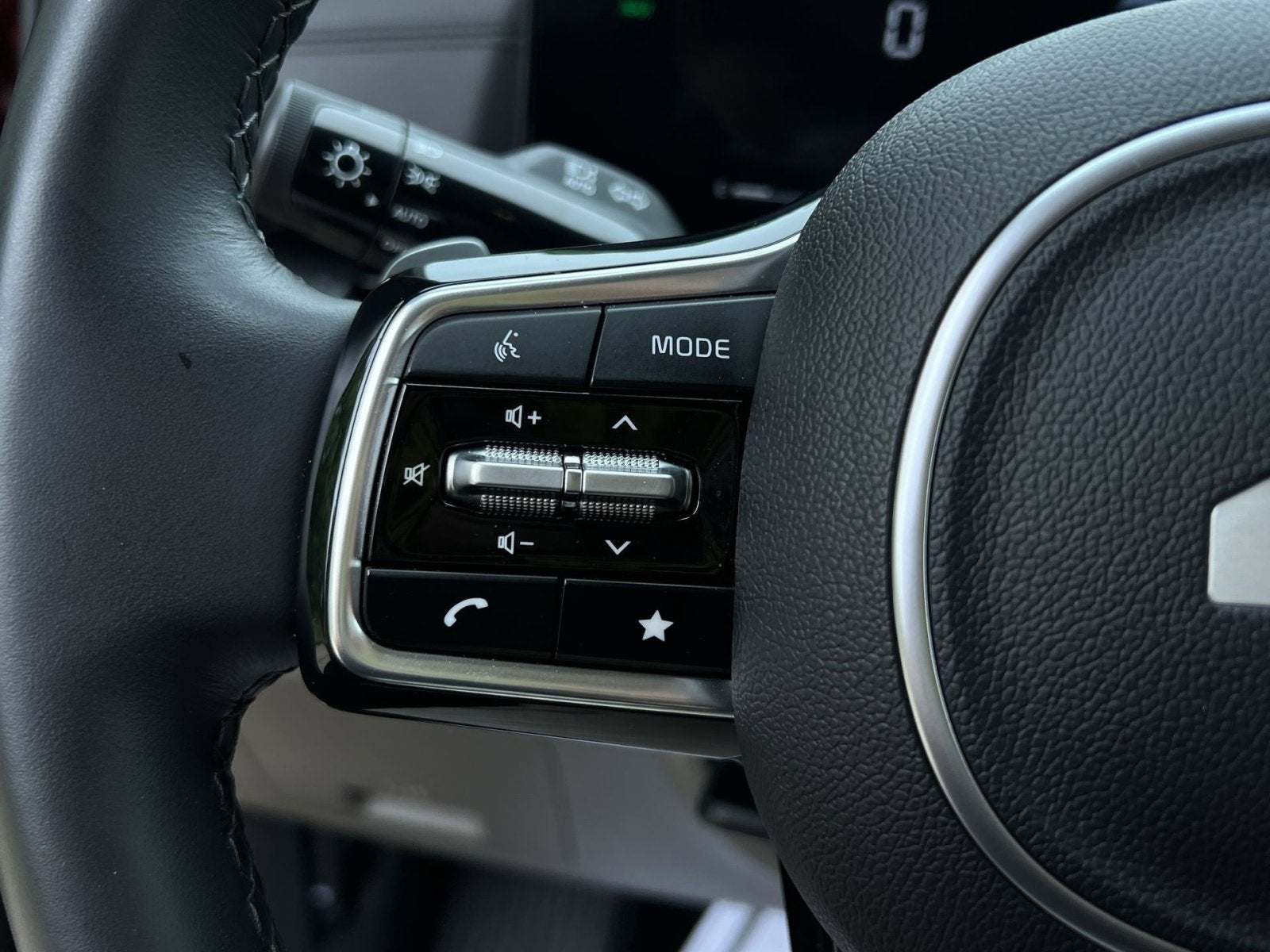 2025 Kia Carnival Hybrid EX