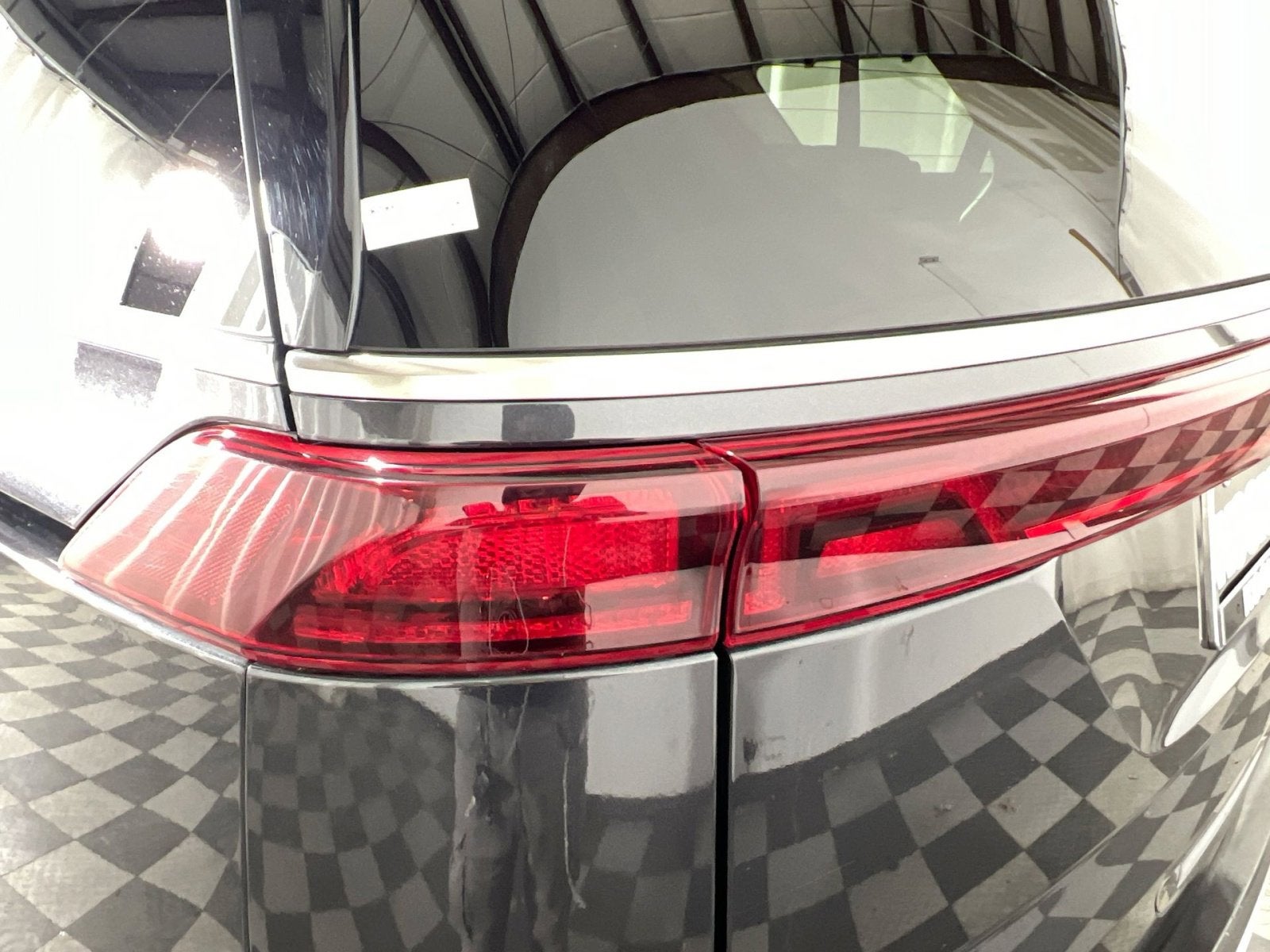 2023 Kia Carnival SX