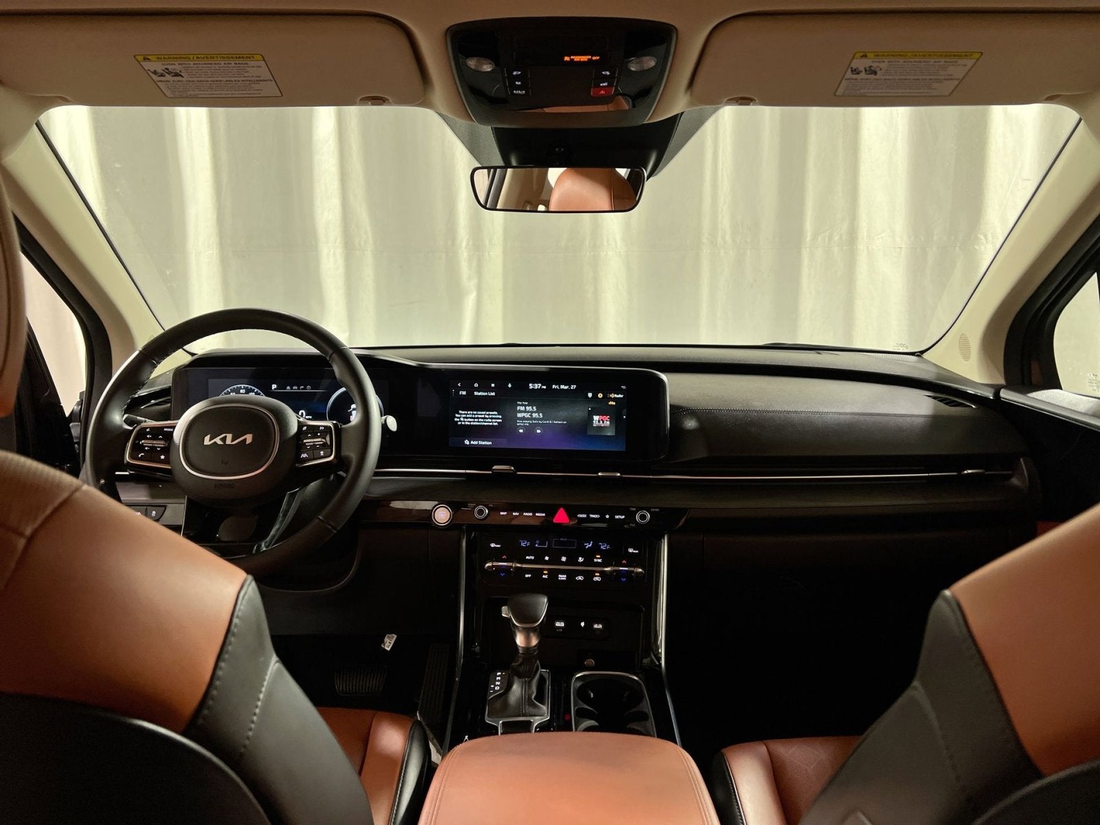 2023 Kia Carnival SX