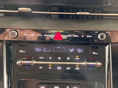 2023 Kia Carnival SX