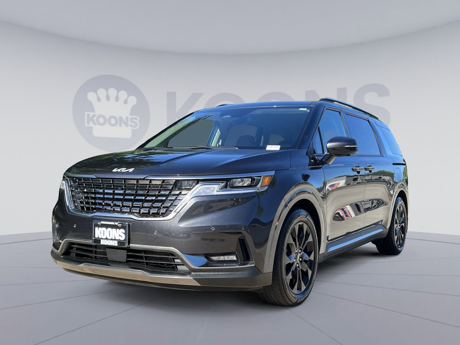 2024 Kia Sedona SX's photo