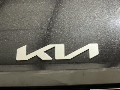2024 Kia Carnival SX