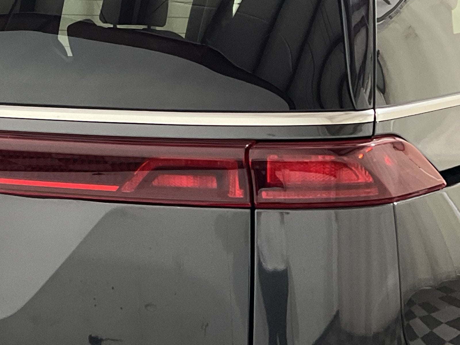 2024 Kia Carnival SX