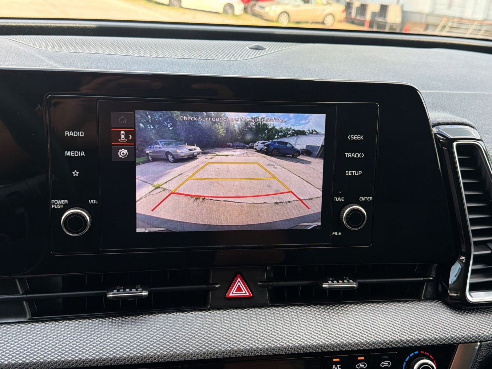 2023 Kia Sportage Hybrid LX