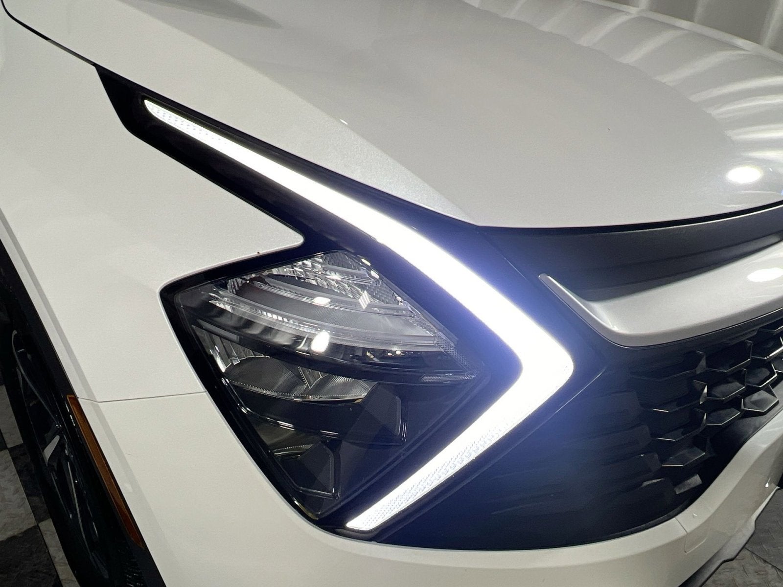 2023 Kia Sportage Hybrid LX