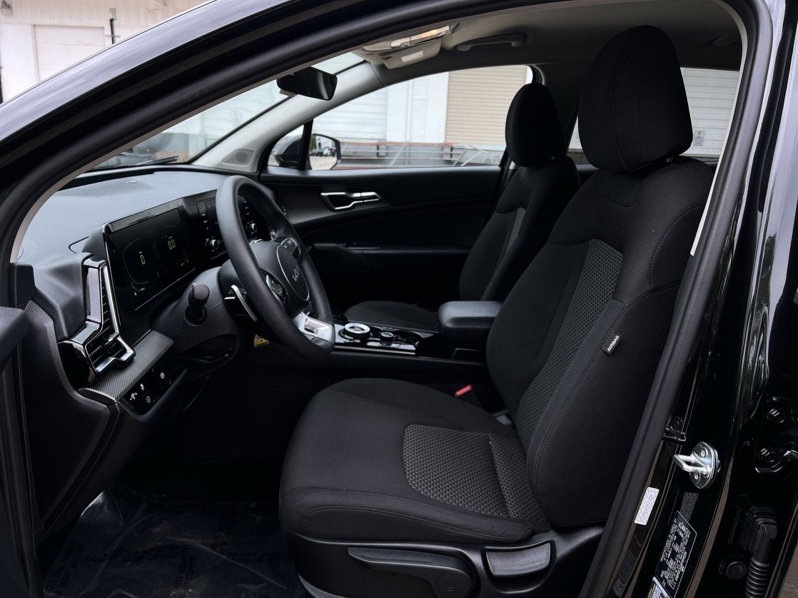 2023 Kia Sportage Hybrid LX