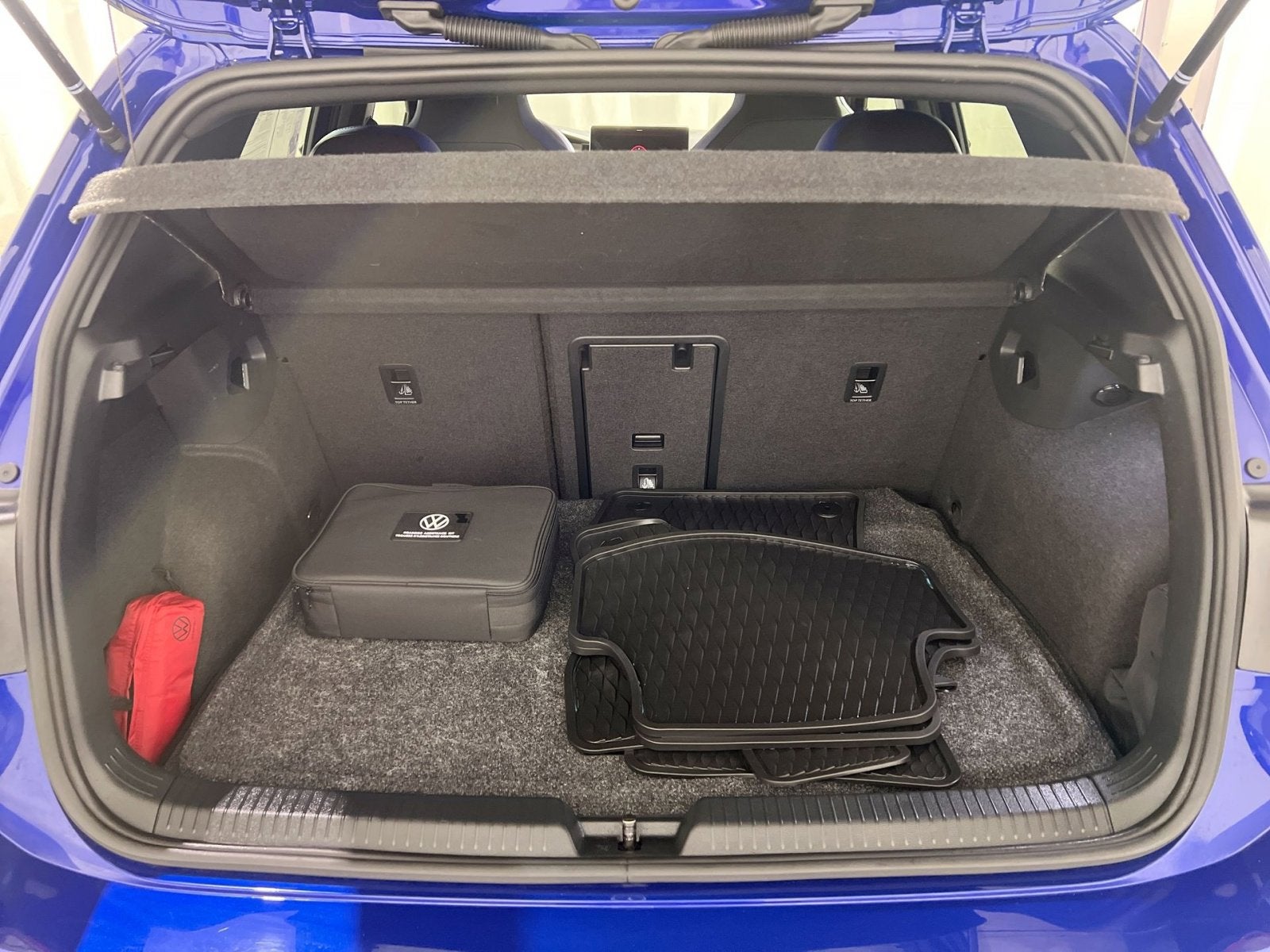 2025 Volkswagen Golf R 2.0T