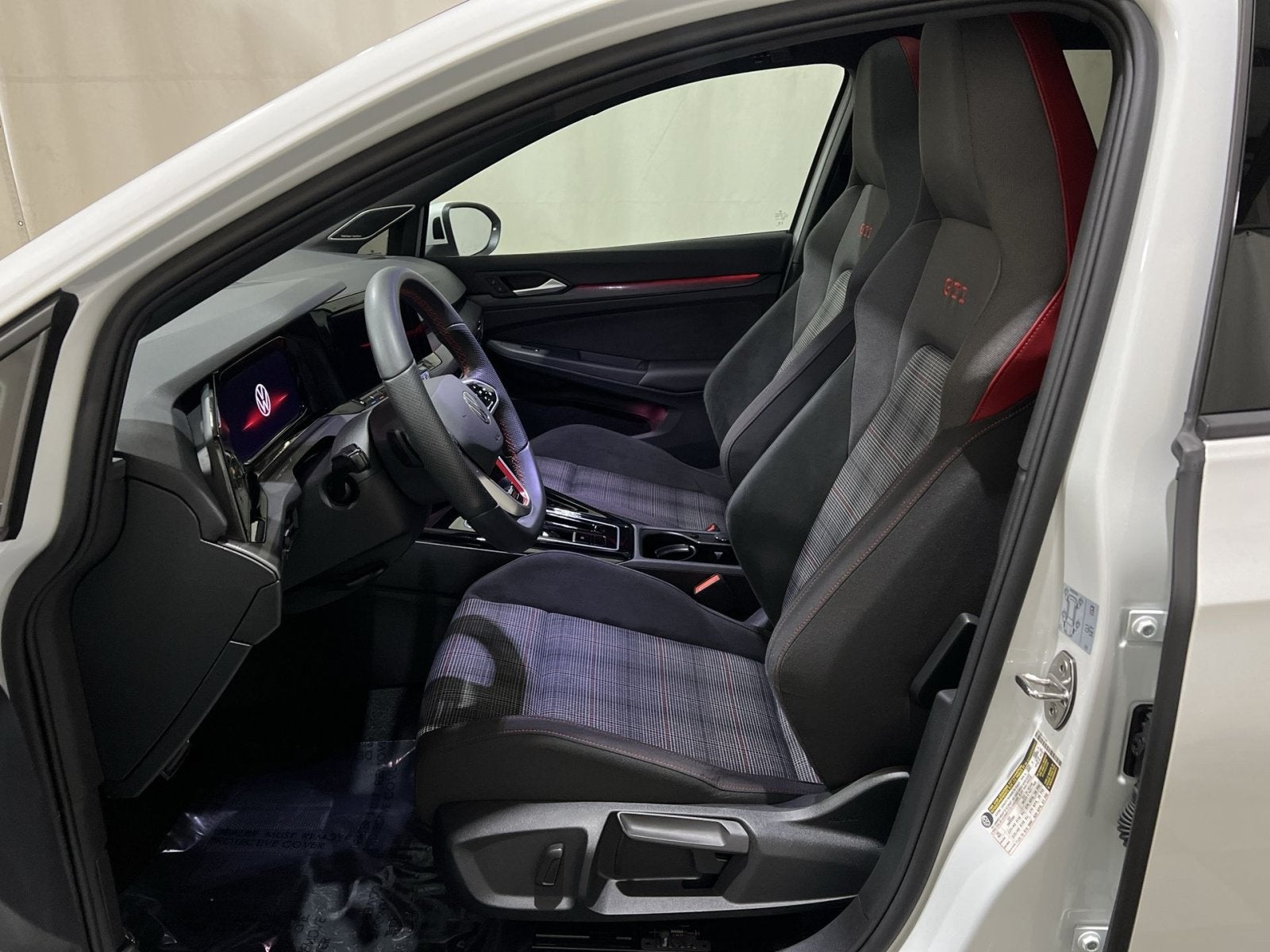 2024 Volkswagen Golf GTI 2.0T SE