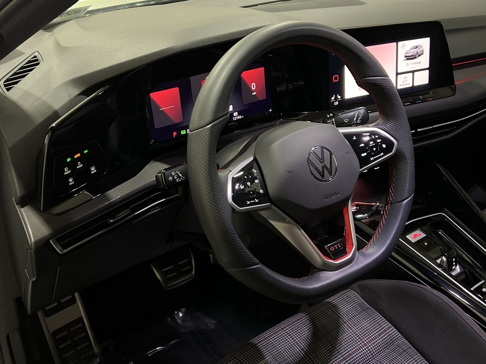 2024 Volkswagen Golf GTI 2.0T SE