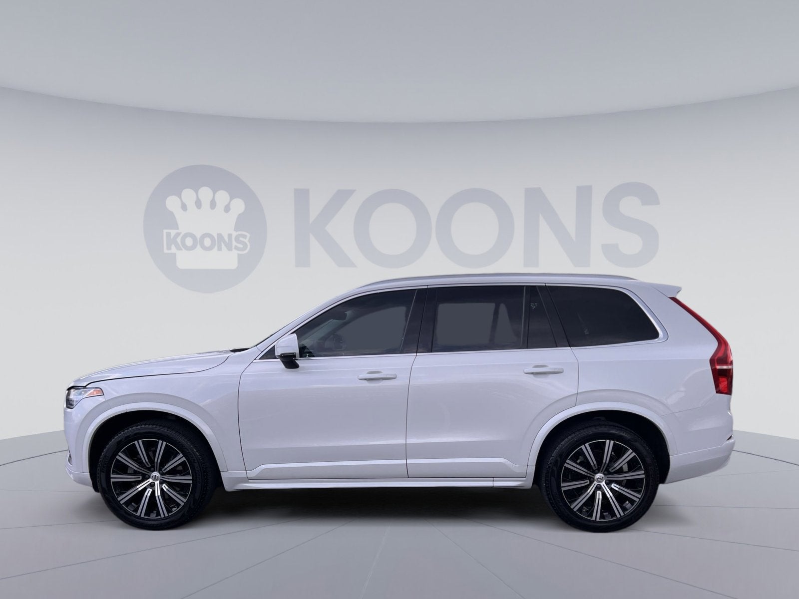 2023 Volvo XC90 B5 Core