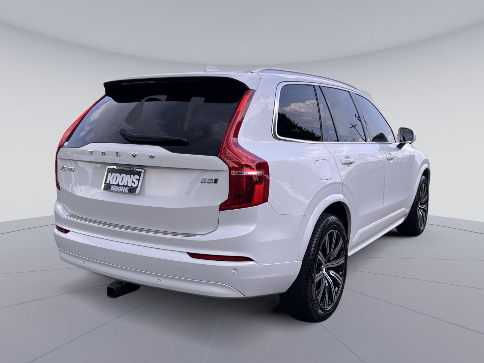 2023 Volvo XC90 B5 Core