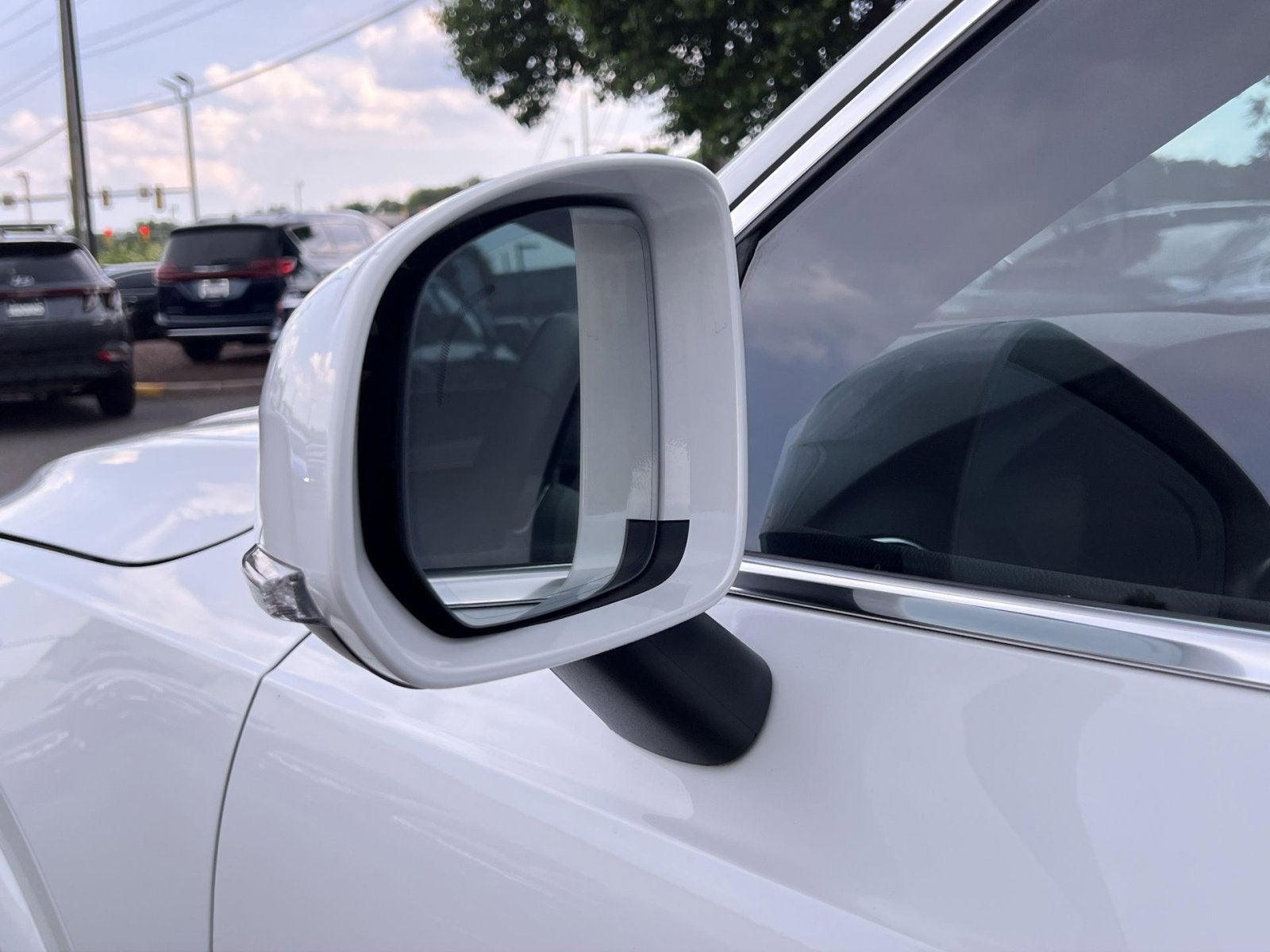 2023 Volvo XC90 B5 Core