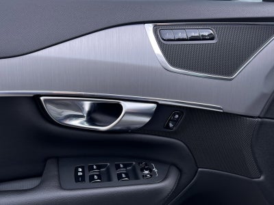 2023 Volvo XC90 B5 Core