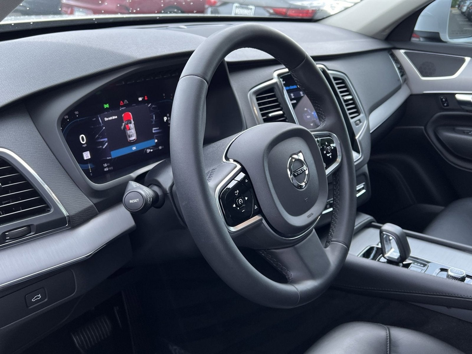 2023 Volvo XC90 B5 Core