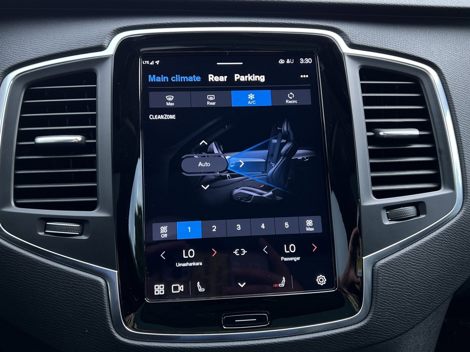 2023 Volvo XC90 B5 Core