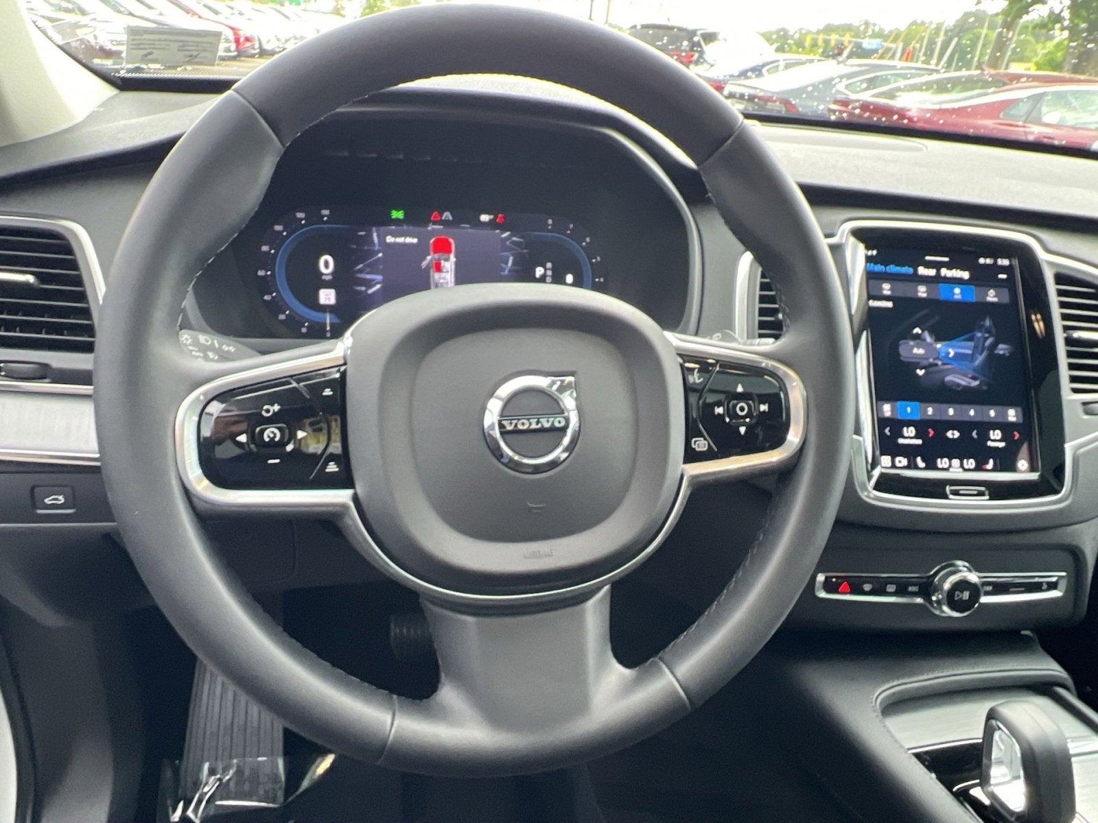 2023 Volvo XC90 B5 Core