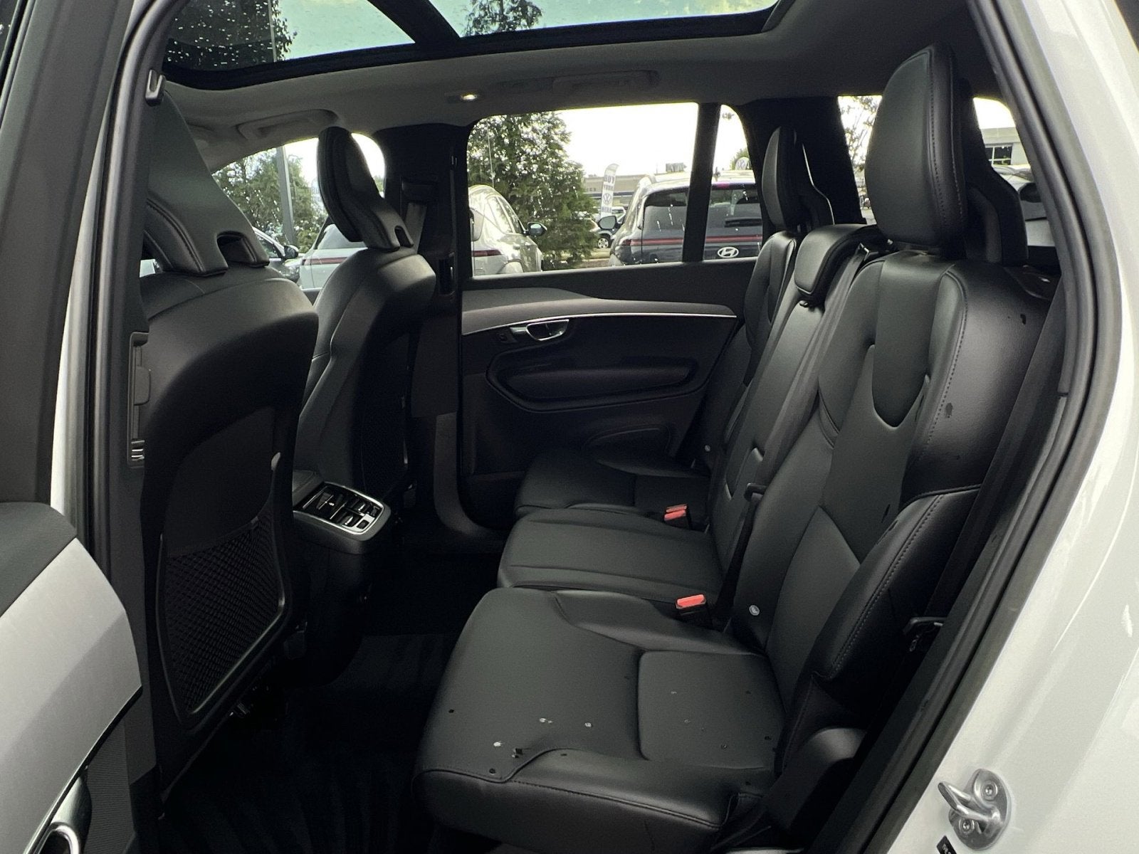 2023 Volvo XC90 B5 Core