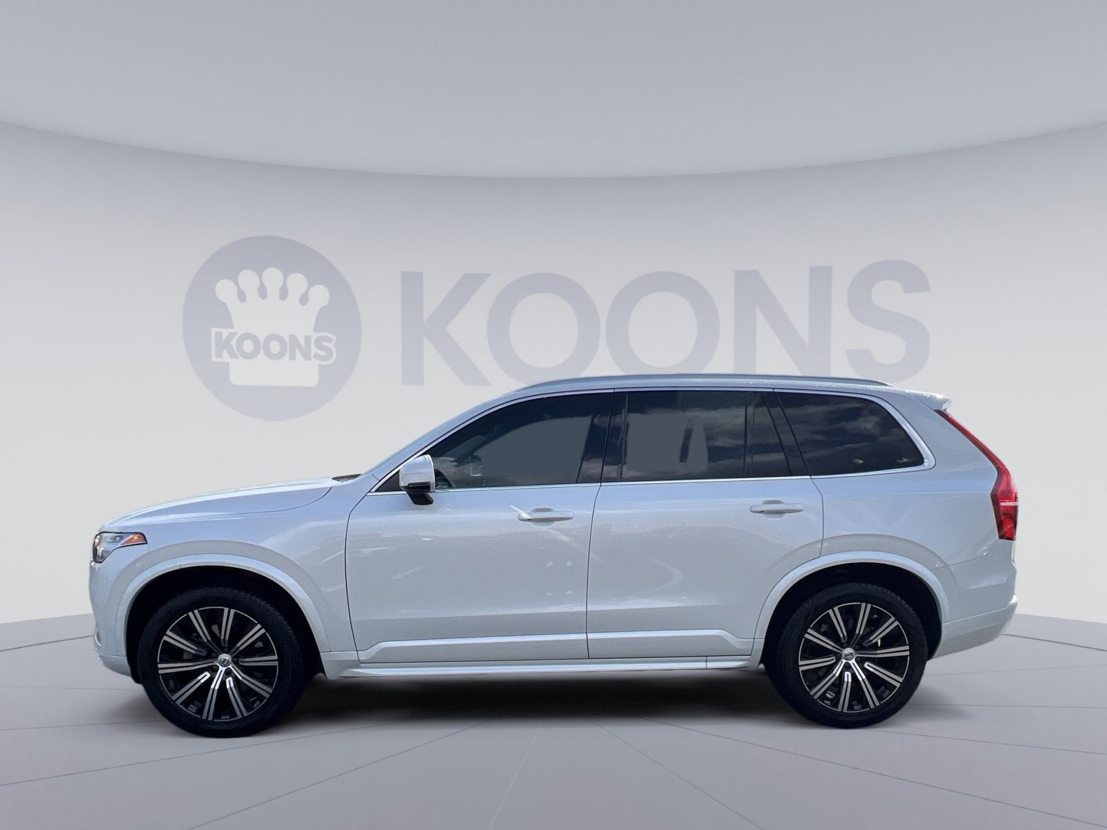 2023 Volvo XC90 B5 Core